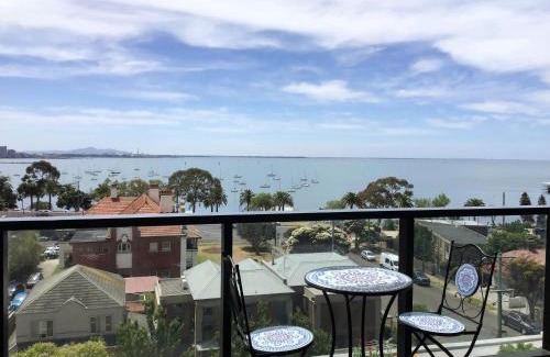 Geelong Apartment | MIRAMAR APARTMENTS 2 Bedroom Apartment with Bay Views on the Geelong Waterfront - 0504