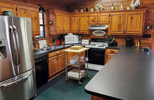 McLeod Cabin | Miramar Camp on Caddo Lake