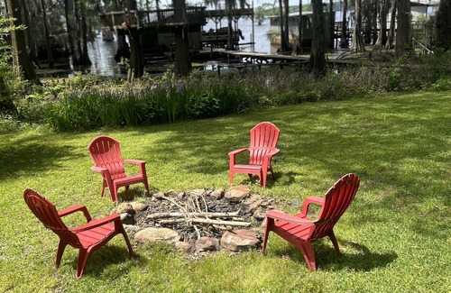 McLeod Cabin | Miramar Camp on Caddo Lake