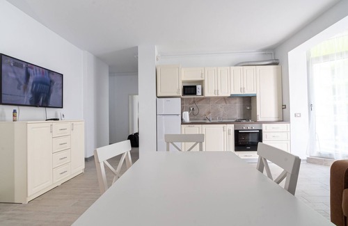 Mamaia-Sat Apartment | Miramare Alezzi