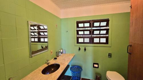 Ubatuba House | Mirante do Leo - Casa com Piscina Aquecida e Loft Exclusivo com Vista para o Mar