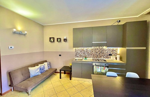 Castenedolo Apartment | MIRCO'S HOUSE - SPACIOUS AND MODERN TWO-ROOM APARTMENT