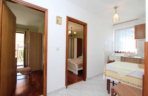 Rovinj Apartment | MIRIANA Two-Bedroom Apartment with Balcony