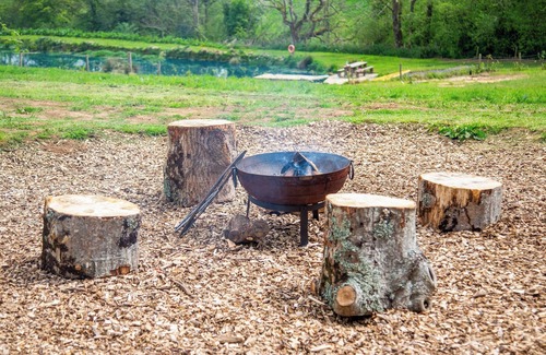 Bridport Cottage | Mistle Roundhouse - UKC6943