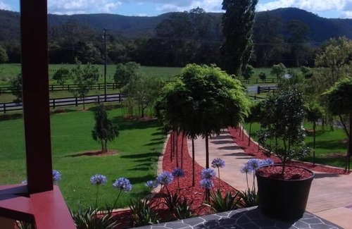 Wyong Creek House | Misty Mountain Farm Stay