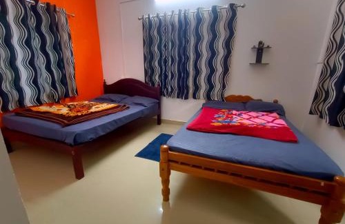 Rajakkad Hotel | Misty valley Private Pool Villa Munnar