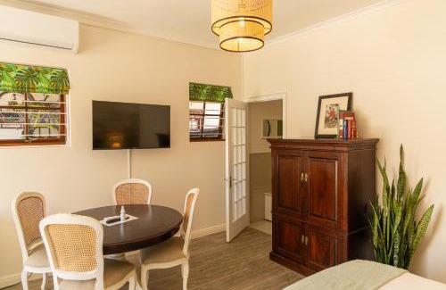 Koelenhof Bed & Breakfast | Mitre's Edge Simonsberg Studio