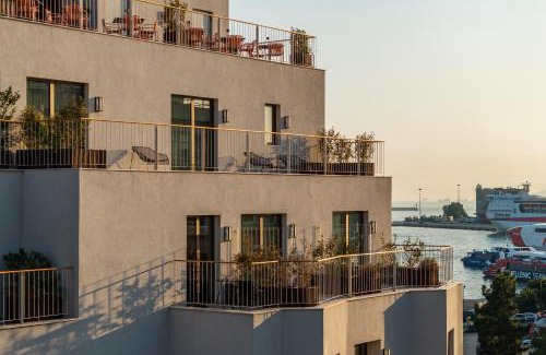Piraeus Hotel | Mitsis N'U Piraeus Port