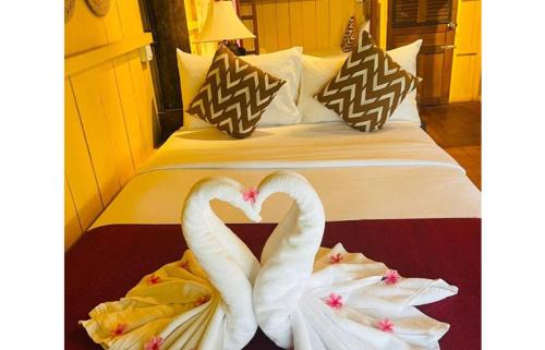 Kampot Resort | Mlis Kampot River