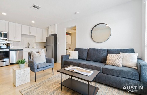 Central East Austin Apartment | MLK #104 xxxxxxxxxxx