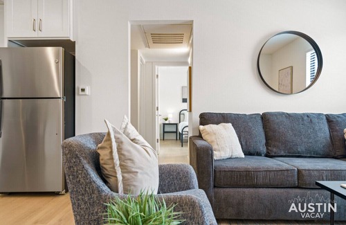 Central East Austin Apartment | MLK #104 xxxxxxxxxxx