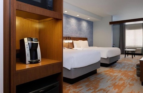 Moab Hotel | Moab’s Gateway: Relaxing 2 Queen Unit Near National Parks & Outdoor Action
