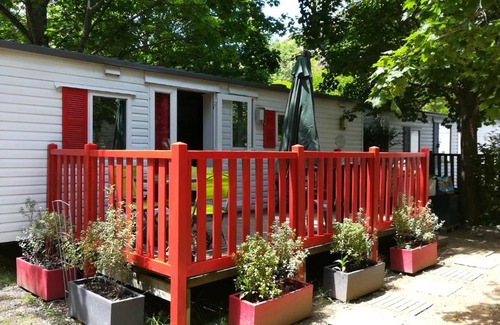 Fuilla Other | MOBIL HOME à l'ombre du train jaune