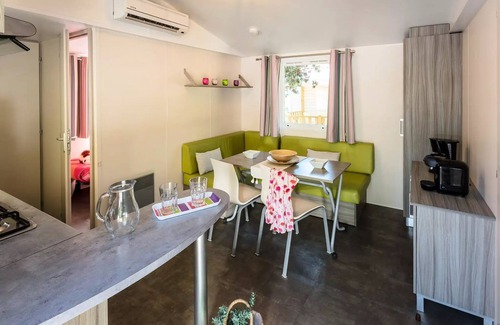 Cadenet House | Mobil-home | Classic XL | 2 Ch. | 4/6 pers. | Raised terrace | A/C