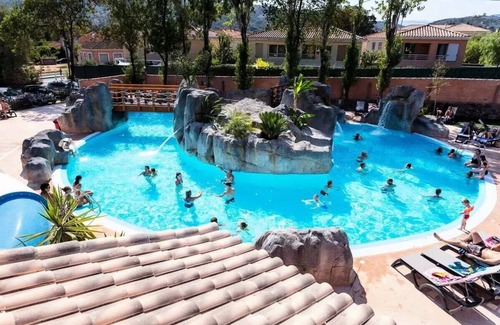 La Roquette-sur-Siagne House | Mobil-home | Comfort | 1 Ch. | 2/3 pers. | Raised terrace | A/C | TV