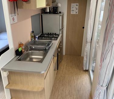 Onzain Other | Mobil Home tout confort idéal pour 4 personnes dans le Domaine de Dugny CAMPING 4 ETOILES, Proche de Blois, du Zoo de beauval et des Châteaux de la Loire