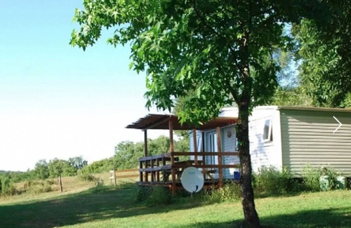 Saint-Geniez-o-Merle House | Mobile home in Xaintrie
