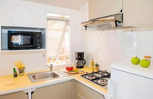 Wanroij House | Mobile-home | Comfort | 2 Bedrooms | 4 persons | Raised terrace