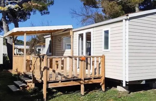 Wanroij House | Mobile-home | Comfort | 2 Bedrooms | 4 persons | Raised terrace