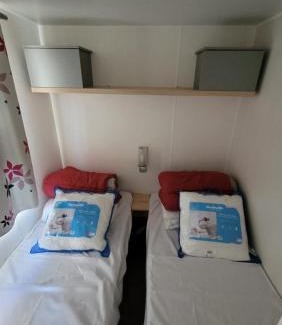 La Bourboule Other | Mobile-home confort 3 chambres au camping, La Bourboule