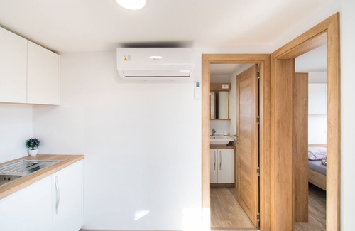 Tisno House | Mobile home Banovi dvori (88891-K1) - Tisno - island Murter