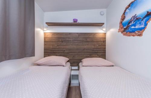Biograd na Moru Resort | Mobile Home SIMBA