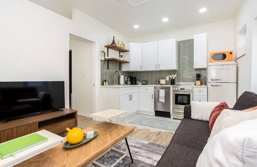 Gulfport House | Mockingbird Bungalow min to beaches