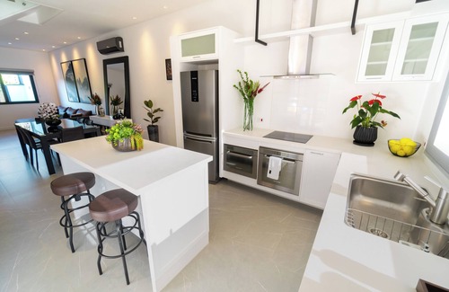 Foz do Iguacu House | Modern Villa with KING BED in the heart of Iguaçu Falls