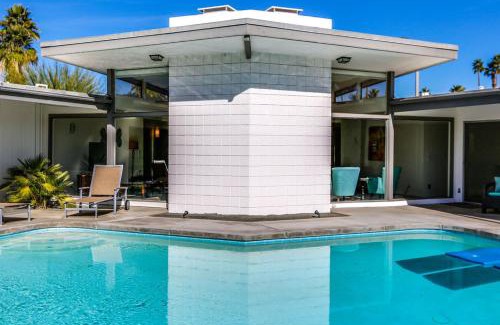 Rancho Mirage House | Mod Reflections at Tamarisk