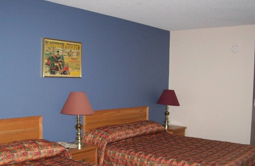 East Kootenay Hotel | Model A Inn