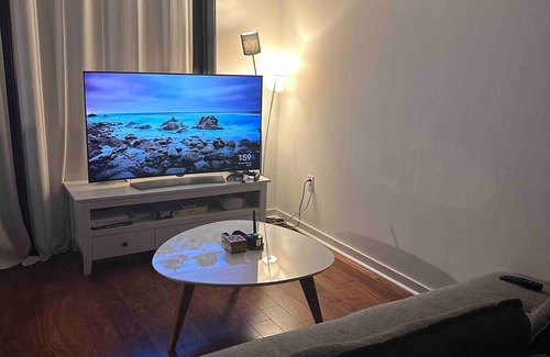 West Don Lands Condo | Modern 1-Bed Condo Downtown. Steps from Distillery District, Remote Work Ready