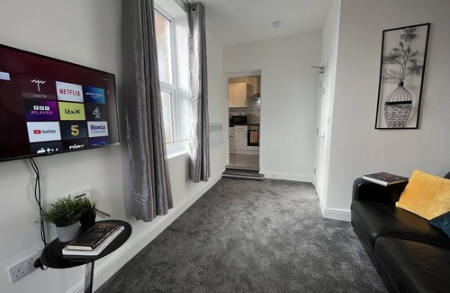 Preston Apartment | Modern 1 bed studio for comfy stay in Preston