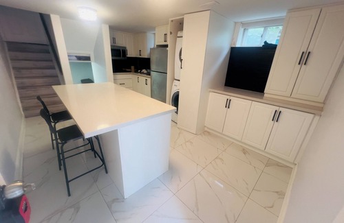 Brampton West House | Modern 1 Bedroom Basement Apartment with Huge Living Area and Private Kitchen