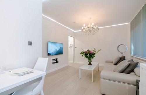 Pembridge Apartment | Modern 1 Bedroom Flat