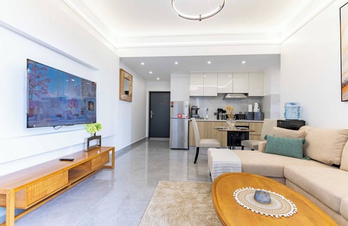 Kilimani Apartment | Modern 1BR at Riara One – Kilimani | Pool, Gym, Netflix | Walk to Junction Mall