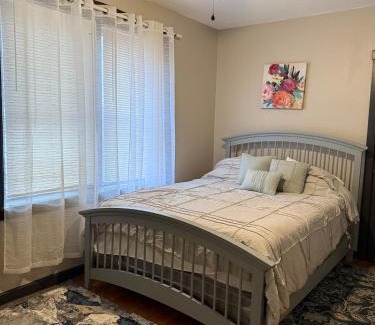 Gage Park Apartment | Modern 1BR Outdoor Space & Cozy Vibes