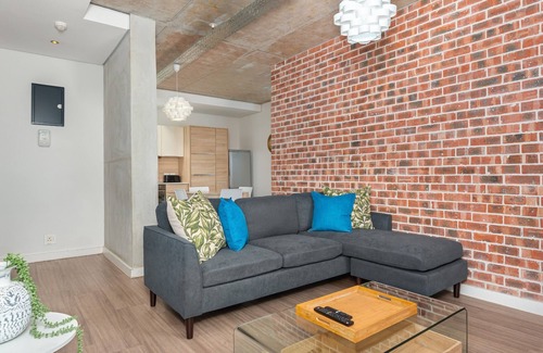 Century City Apartment | Modern 2 Bedroom Apartment in Century City