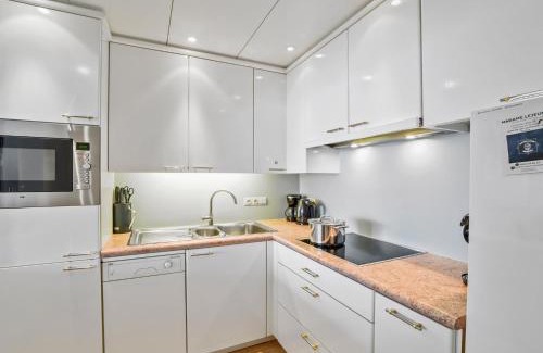 Blankenberge Apartment | Modern 2-bedroom flat with sea views