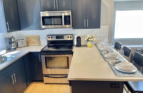 University District House | Modern 2-Bedroom Townhouse Near UW – North Seattle Home at 4212