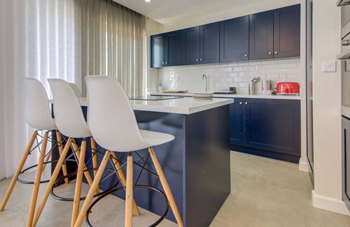 Nadur Apartment | Modern 2BR Apt with Terrace & Stunning Views & AC