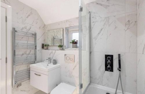 Brentwood Apartment | Modern 3-bed apt in Shenfield