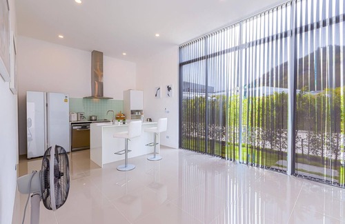 Khao Tao Villa | Modern 3 Bedroom Private Pool Villa (KH-A1)