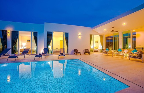 Khao Tao Villa | Modern 3 Bedroom Private Pool Villa (KH-A1)