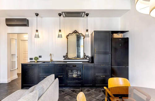 Santa Maria Novella Apartment | Modern 3BD apartment near centre. Belfiore