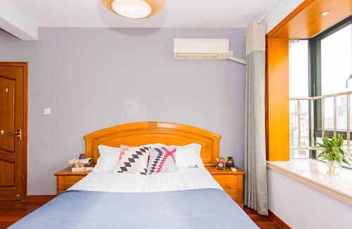 Jing'an Apartment | Modern @3BDRS with great view of Shanghai