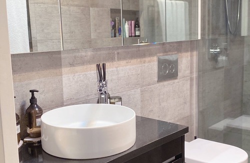 Greenlane - Ellerslie House | Modern 3bed 2.5bath with in-outdoor flow + study