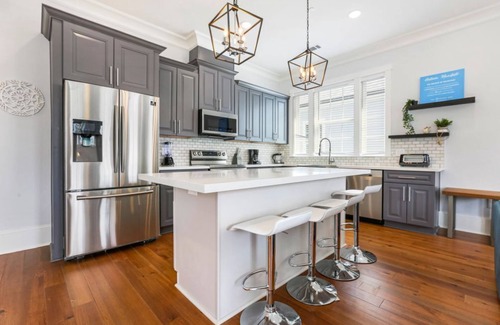 Faubourg Lafayette House | Modern 4-Bd Home w/Pool | Perfect NOLA Getaway