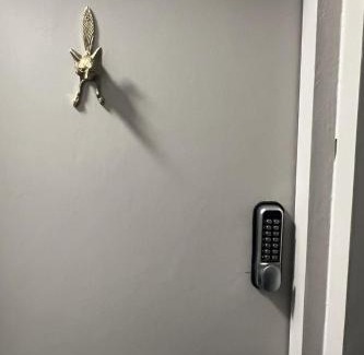 Sheffield House | Modern 4 bed house - Contractors- Free parking