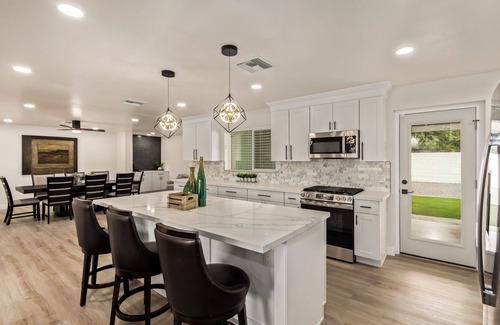 Papago Parkway House | Modern 4BR Home Pool South Scottsdale