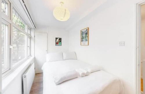 Islington House | Modern 4BR Kings Cross - Patio & Balcony
